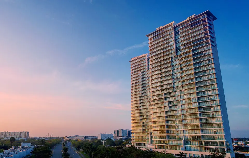 Country Towers: photo and video, image 1 of 3